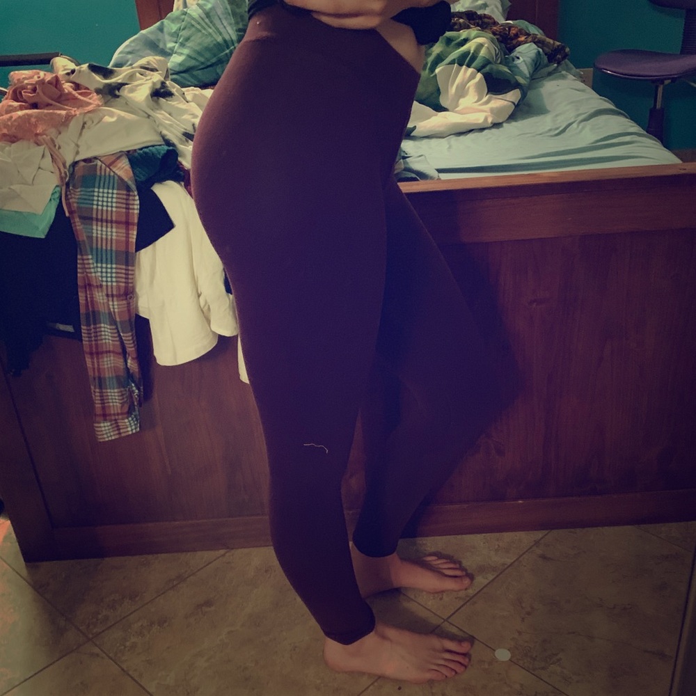 XS Arie Maroon Leggings